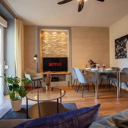 Special Roger F Rabbit 1 Apartment, Roche Towers, 10-star * Базель