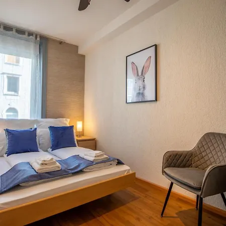 Special Roger F Rabbit 1 Apartment, Roche Towers, 10-star Базель