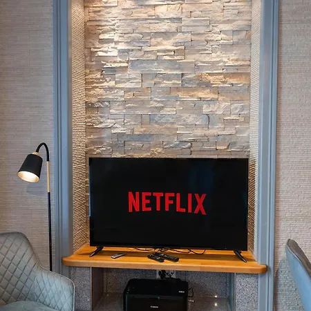 Special Roger F Rabbit 1 Apartment, Roche Towers, 10-star Апартаменты *